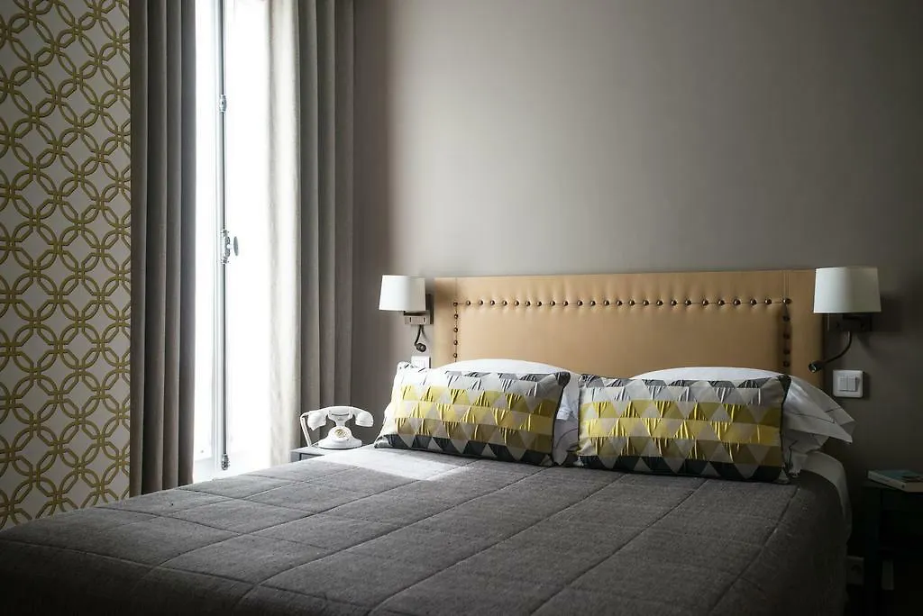 Hotel Apollon Montparnasse París Francia